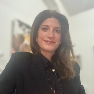 ALICE DE ALMEIDA