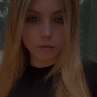 Lily Baude