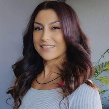 Nadia KOROGHLI