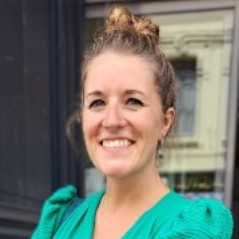 JULIE HOCQUET