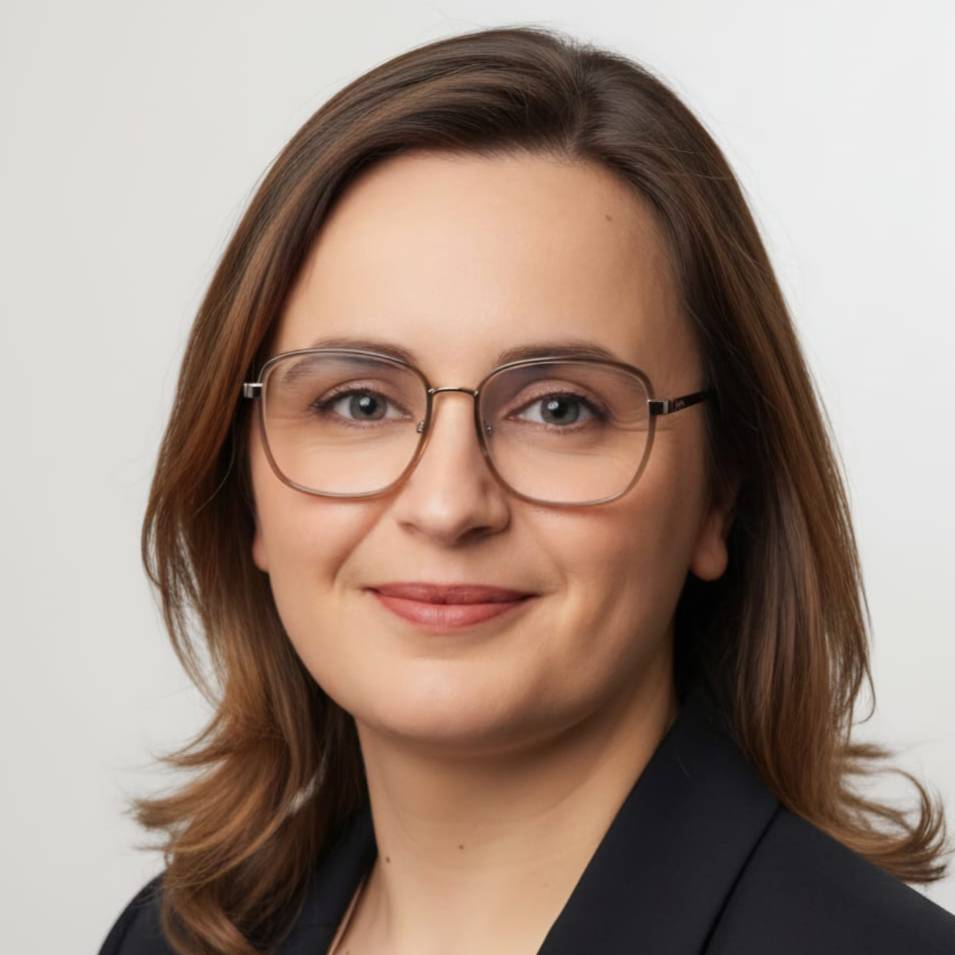 Caroline HEUZE