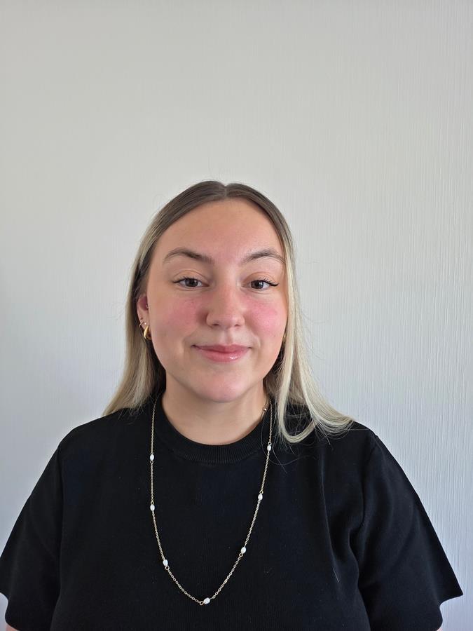 LÉA DEMARE