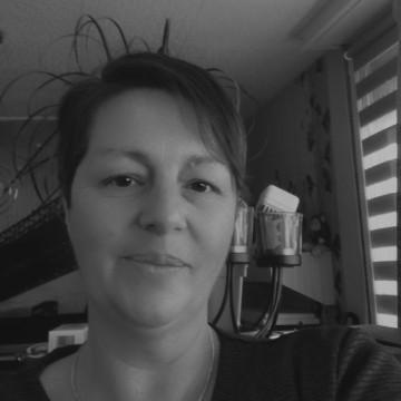 Angelique GUHEL