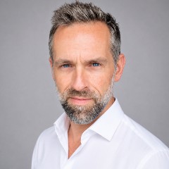 RÉMI BUCHANIEC