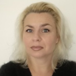 Carole LEON