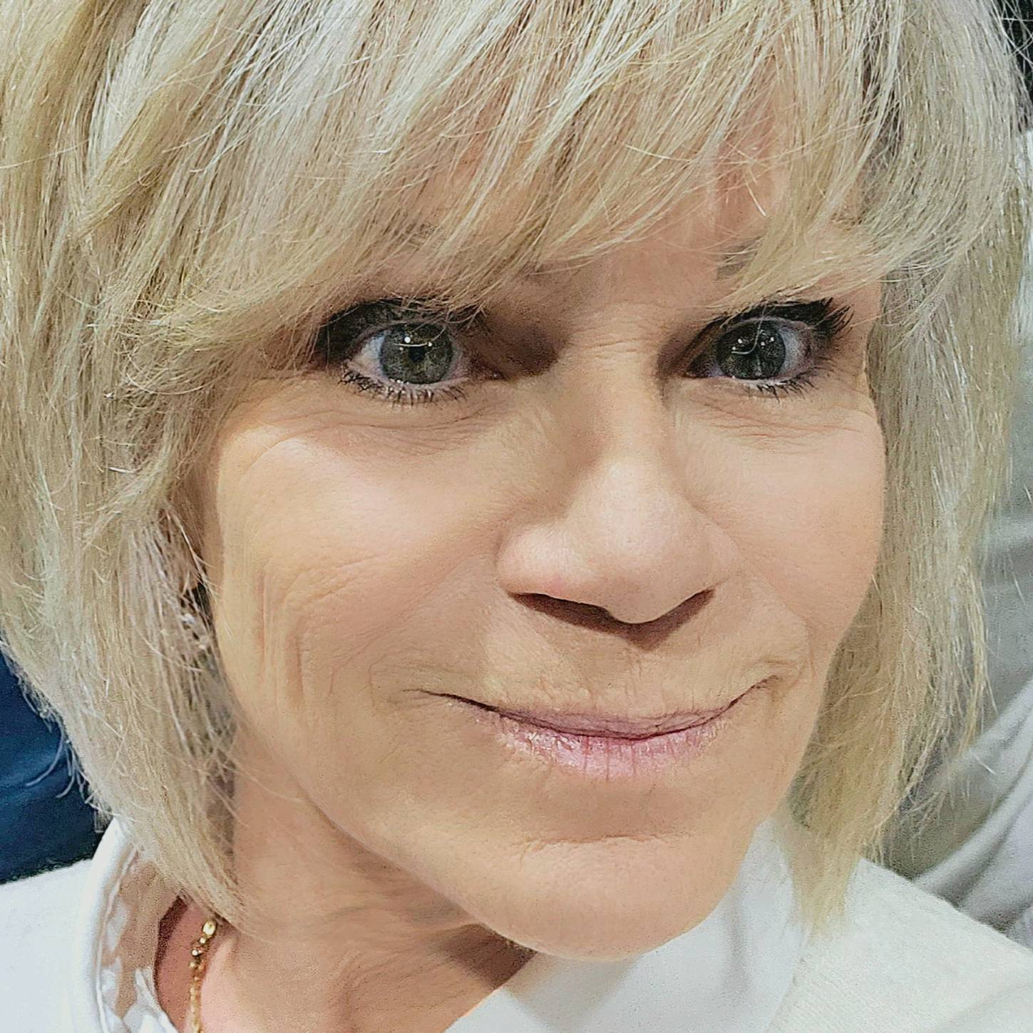 VERONIQUE CHOLET