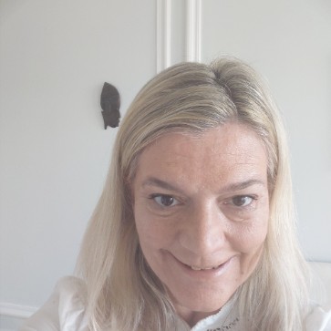Claudine De LAVERGNOLLE