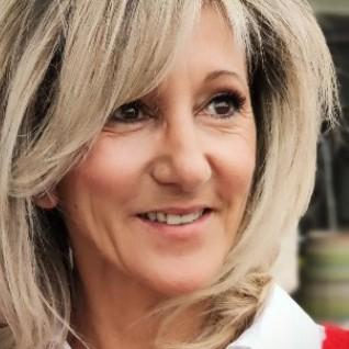 Angéla EBERLE